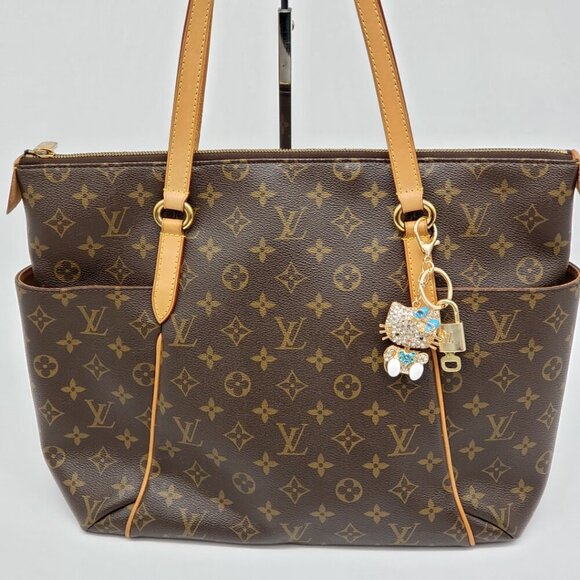 Authentic Louis Vuitton Lock & Key with unbranded Bagcharm, Keycharm, Keychain - Picture 3 of 7